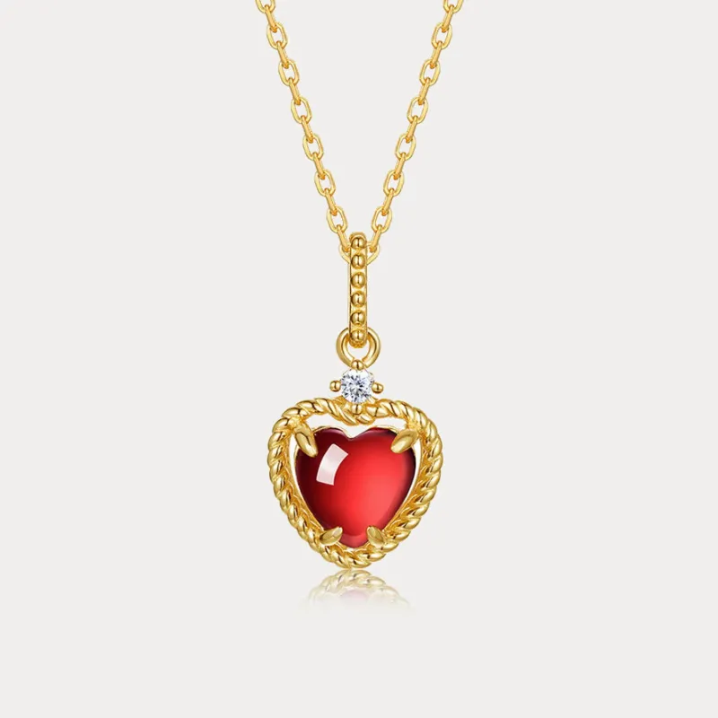 Garnet Heart Pendant Necklace made by Selenichast