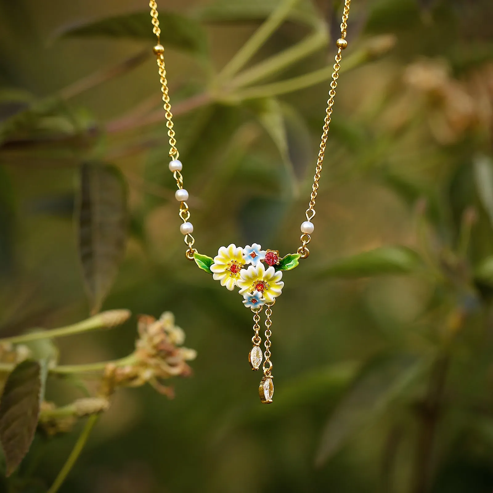 Daisy Necklace sold by Selenichast product image thumbnail 4