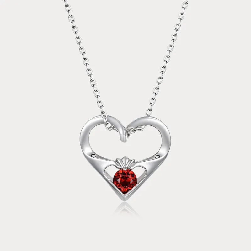 Silver Garnet Heart Necklace made by Selenichast