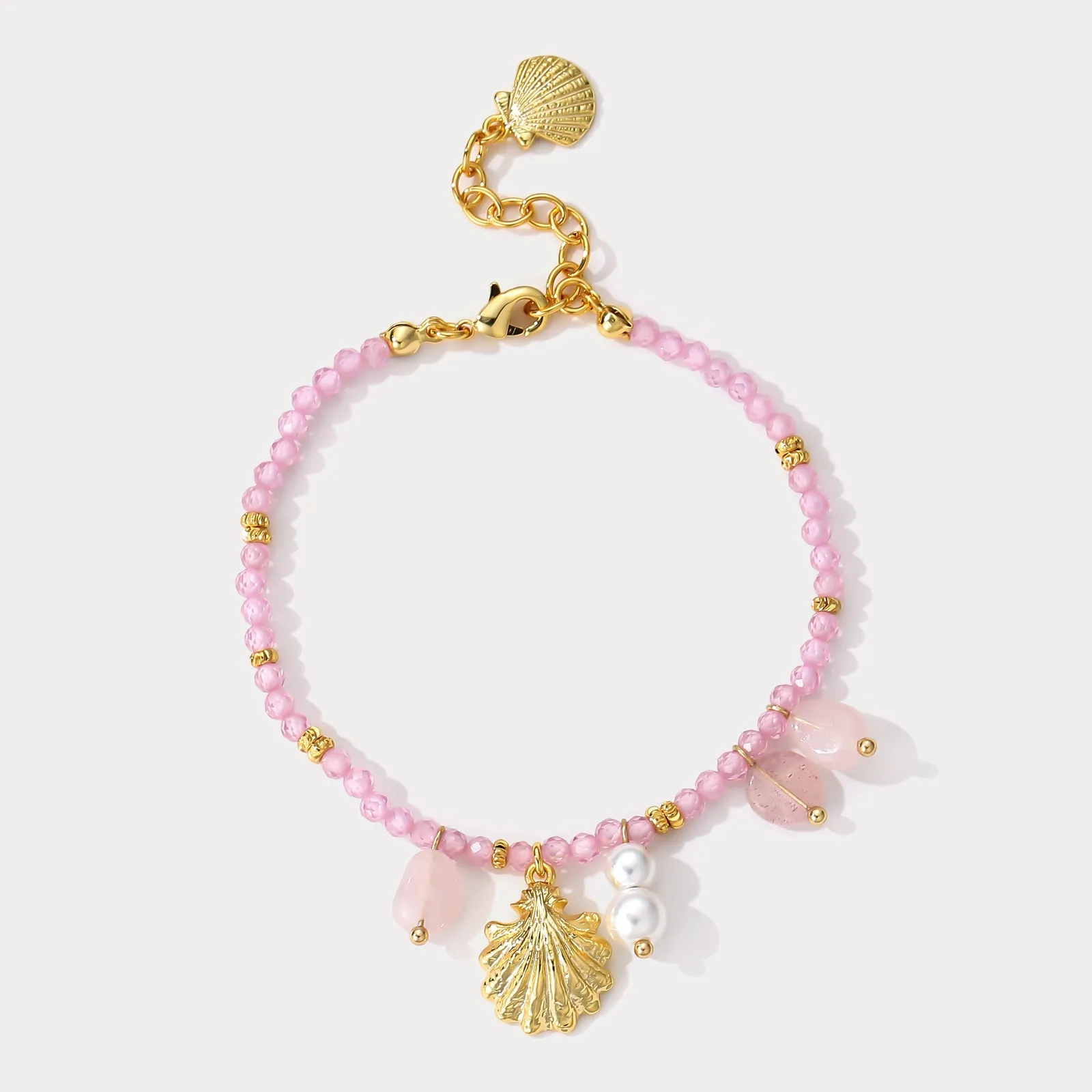 Shell Bracelet sold by Selenichast