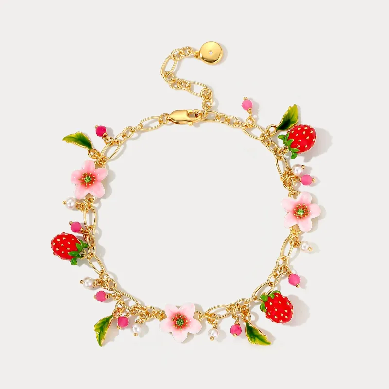Strawberry Bracelet made by Selenichast