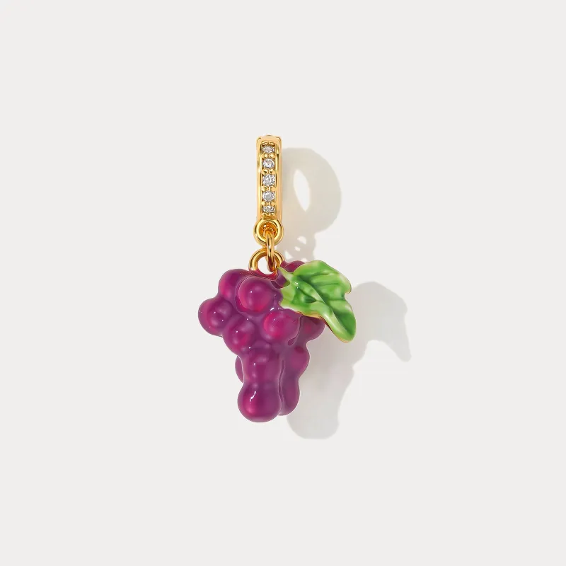 Grape Charm made by Selenichast