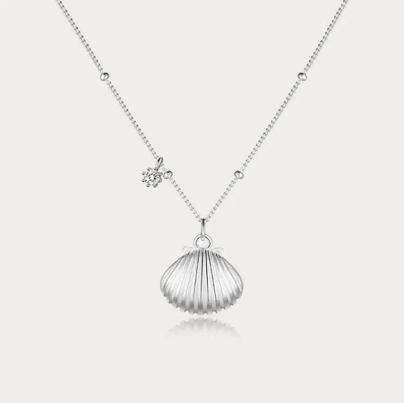 Silver Shell Necklace made by Selenichast