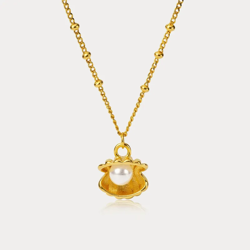 Shell Necklace made by Selenichast