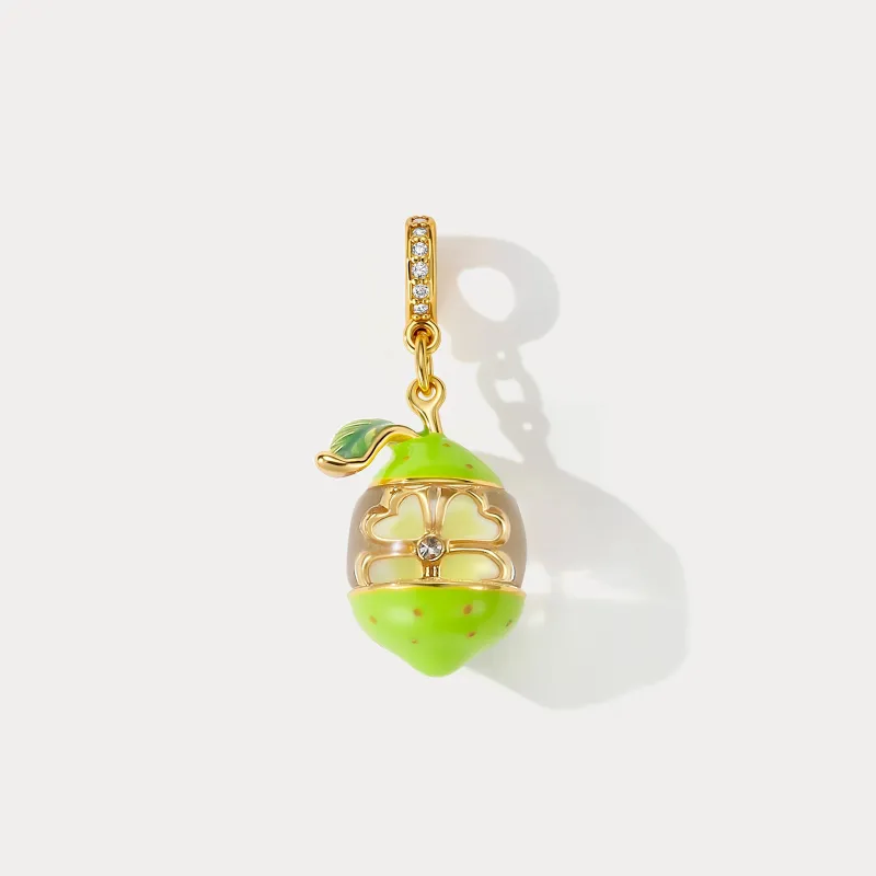 Lemon Clover Charm made by Selenichast