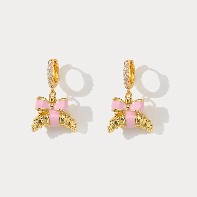 Croissant Huggie Earrings made by Selenichast