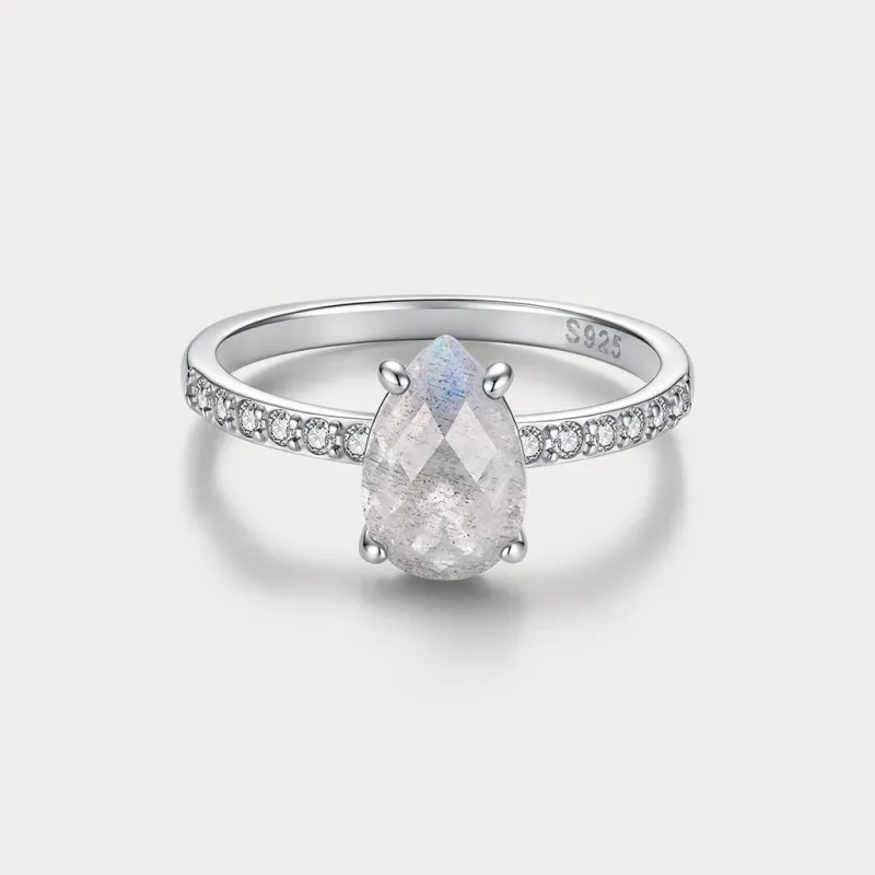 Moonstone Gemstone Ring made by Selenichast