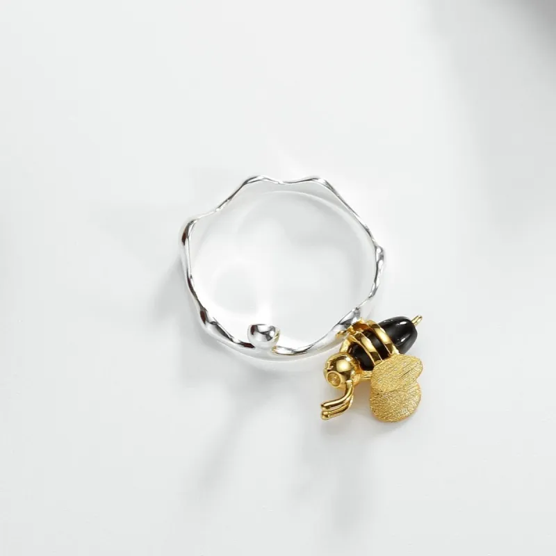 Bee & Dripping Honey Ring sold by Selenichast