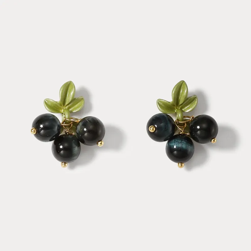 Black Currant Earrings made by Selenichast