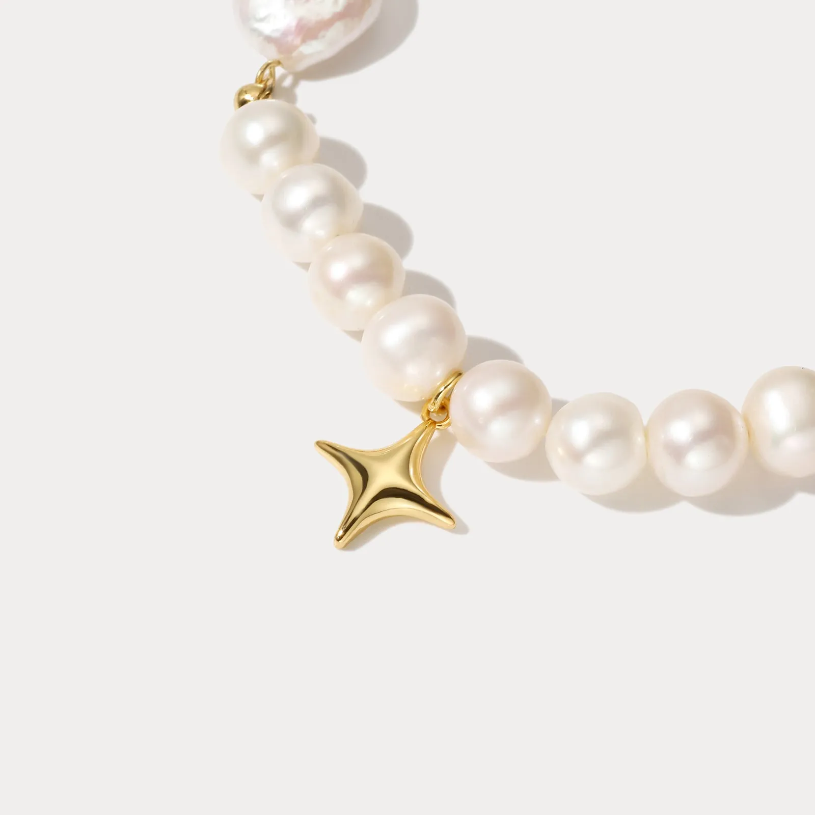 Pearl Star Bracelet sold by Selenichast product image thumbnail 4