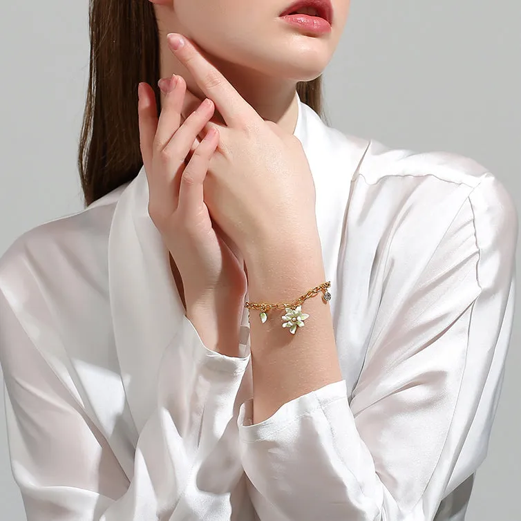 Gardenia Bracelet sold by Selenichast product image thumbnail 2