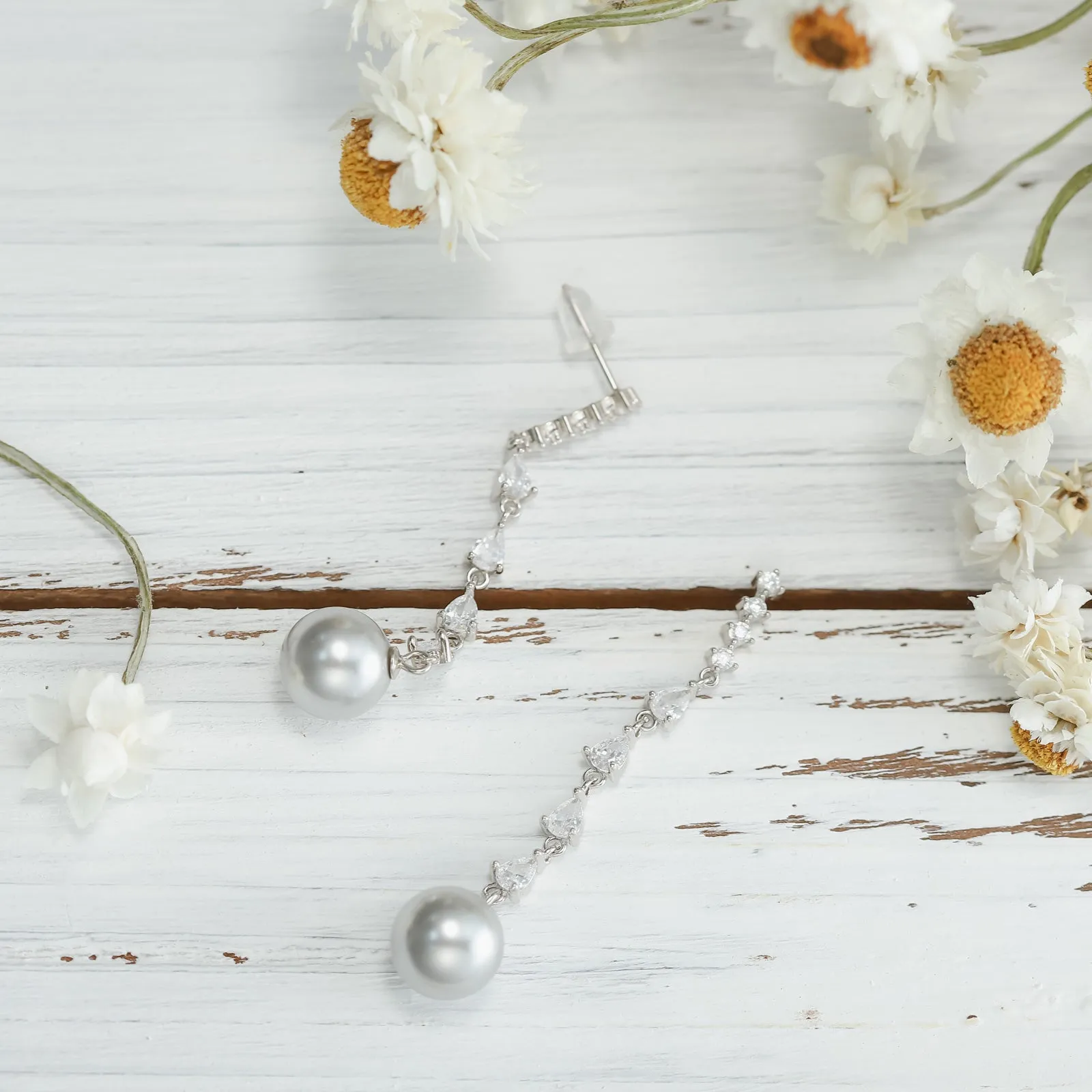 Pearl Diamond Drop Earrings sold by Selenichast product image thumbnail 3