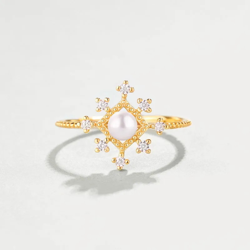Gold Snowflake Pearl Ring sold by Selenichast