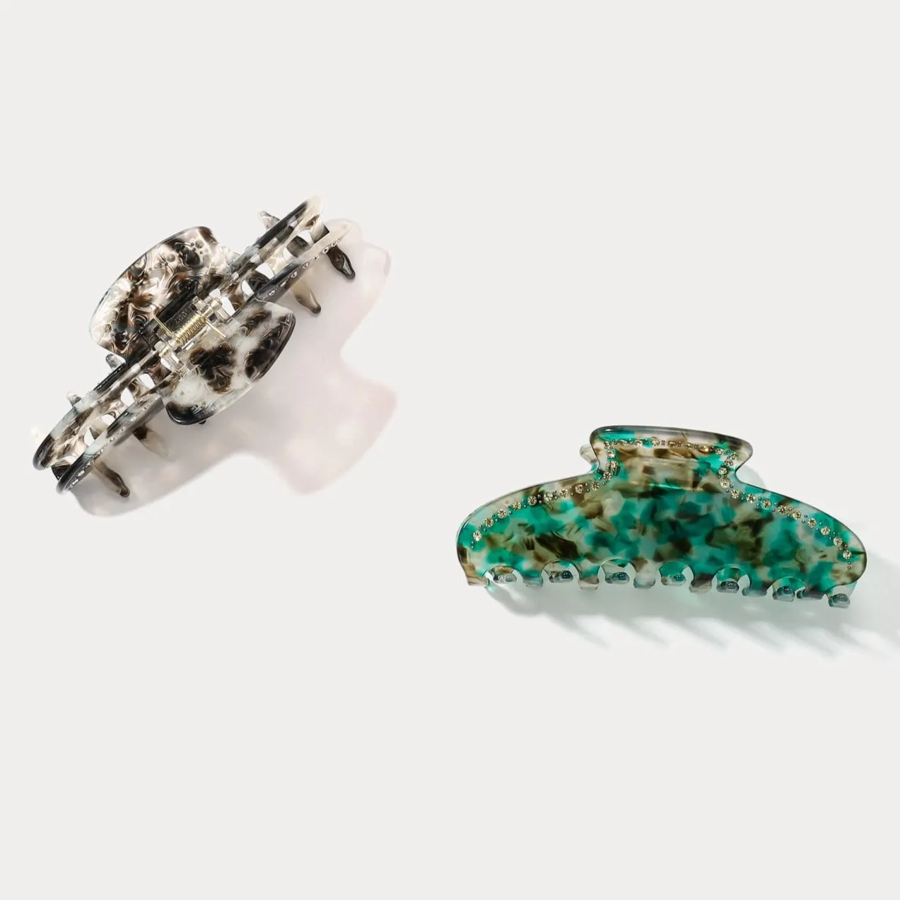 Sullivan Hair Claw Clips, Set of 2 sold by Selenichast