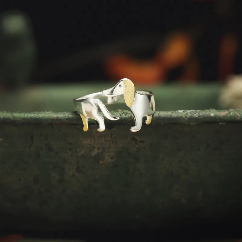 Walking Dachshund Ring sold by Selenichast