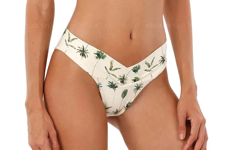 Lila Triangle-Vogue Bikini sold by SWORLD Inc product image thumbnail 4