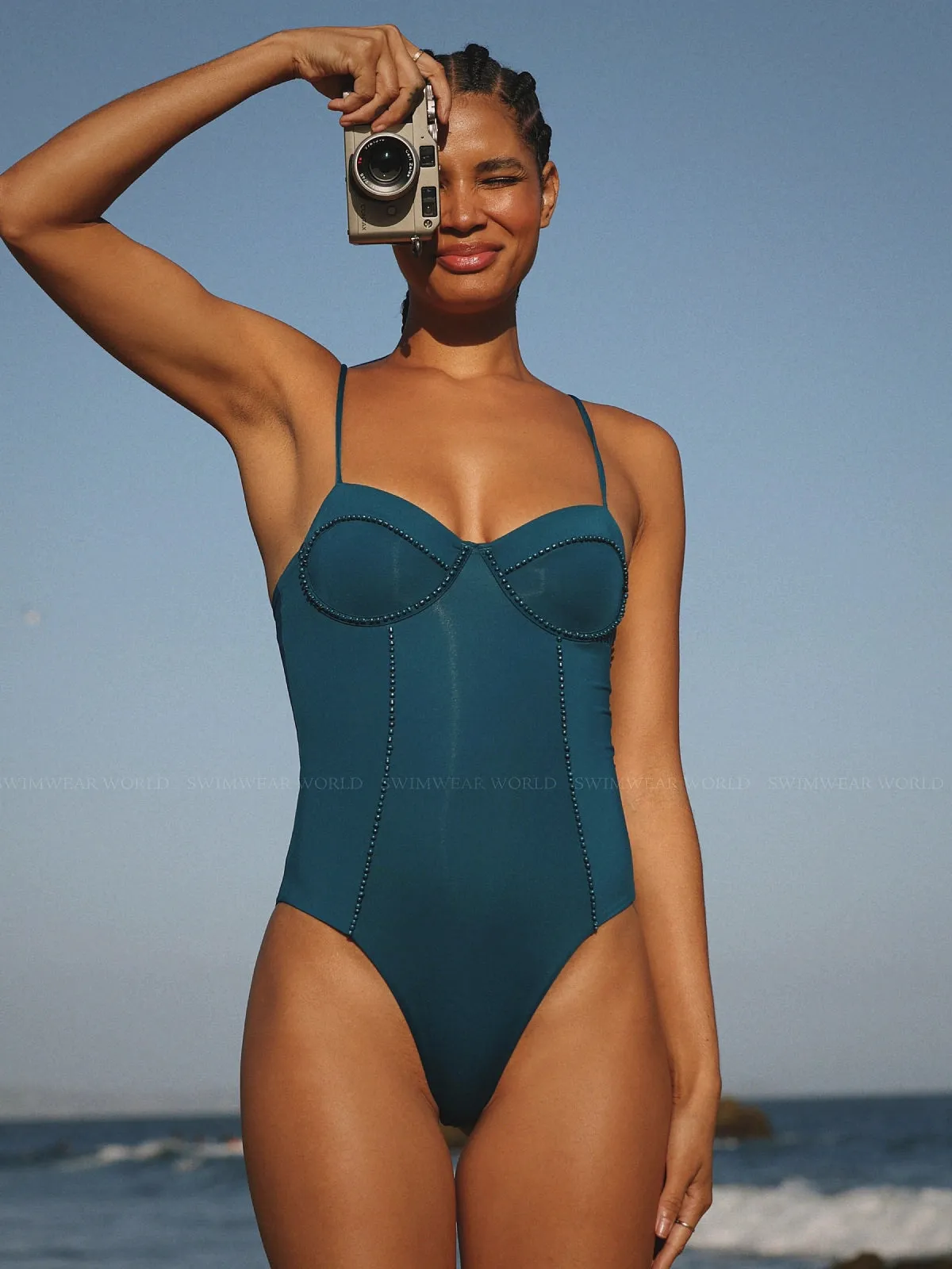 Ashlyn One Piece sold by SWORLD Inc product image thumbnail 4