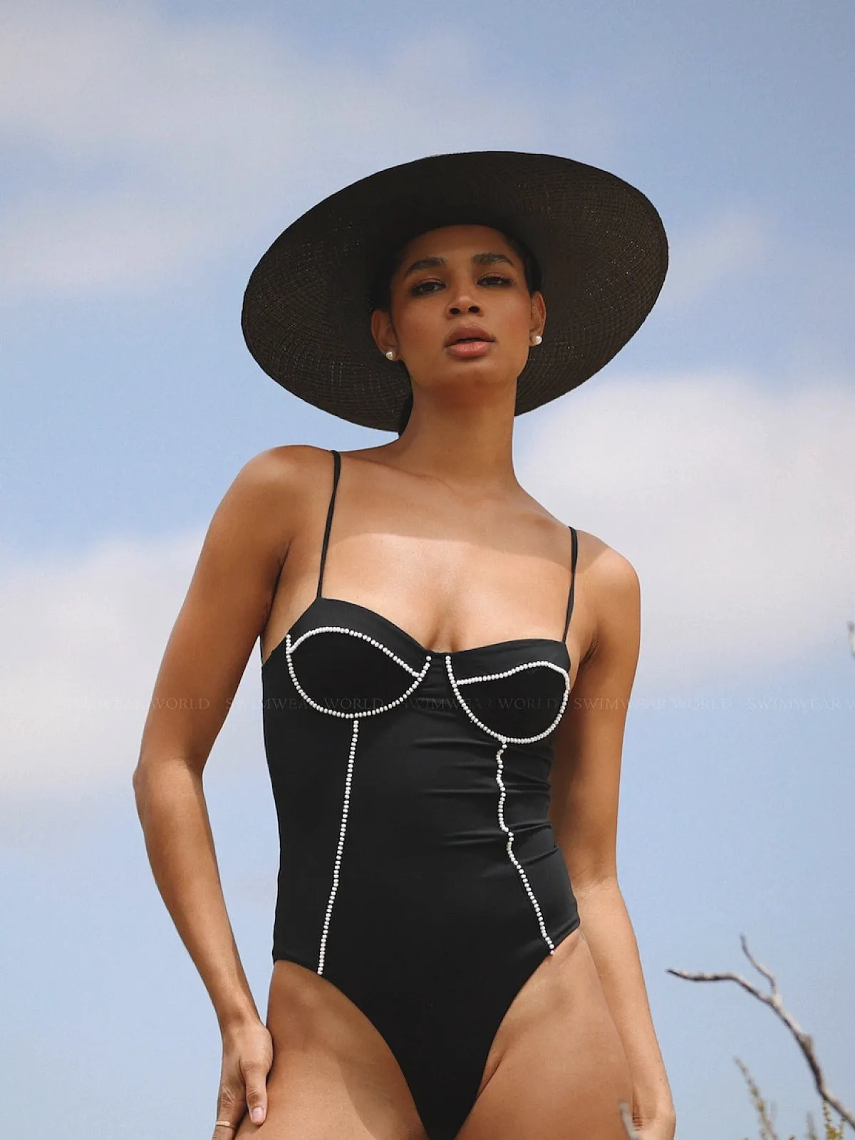 Gema One Piece sold by SWORLD Inc product image thumbnail 5