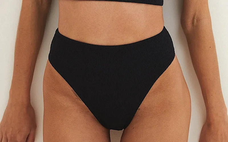 Vanessa-Gigi Hot Pant Bikini sold by SWORLD Inc product image thumbnail 5