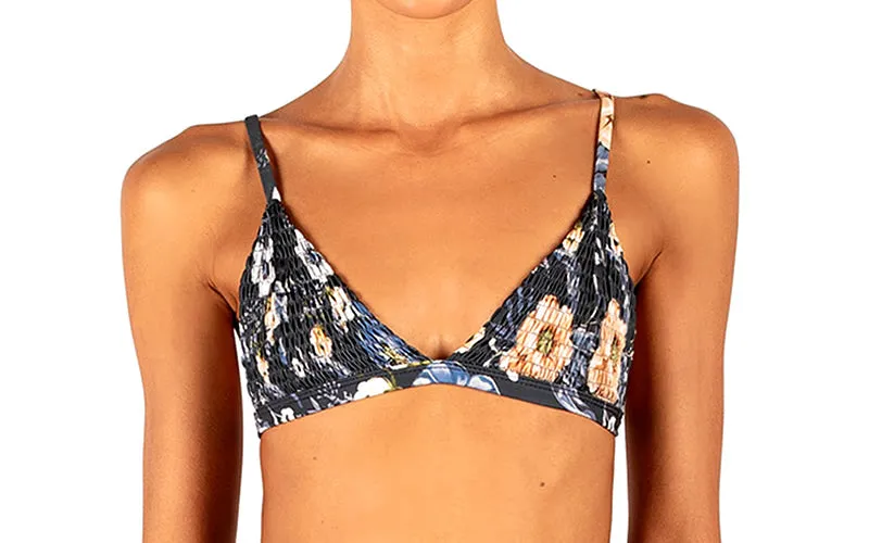 Agbani Carmen-Canvy Carmen sold by SWORLD Inc product image thumbnail 4