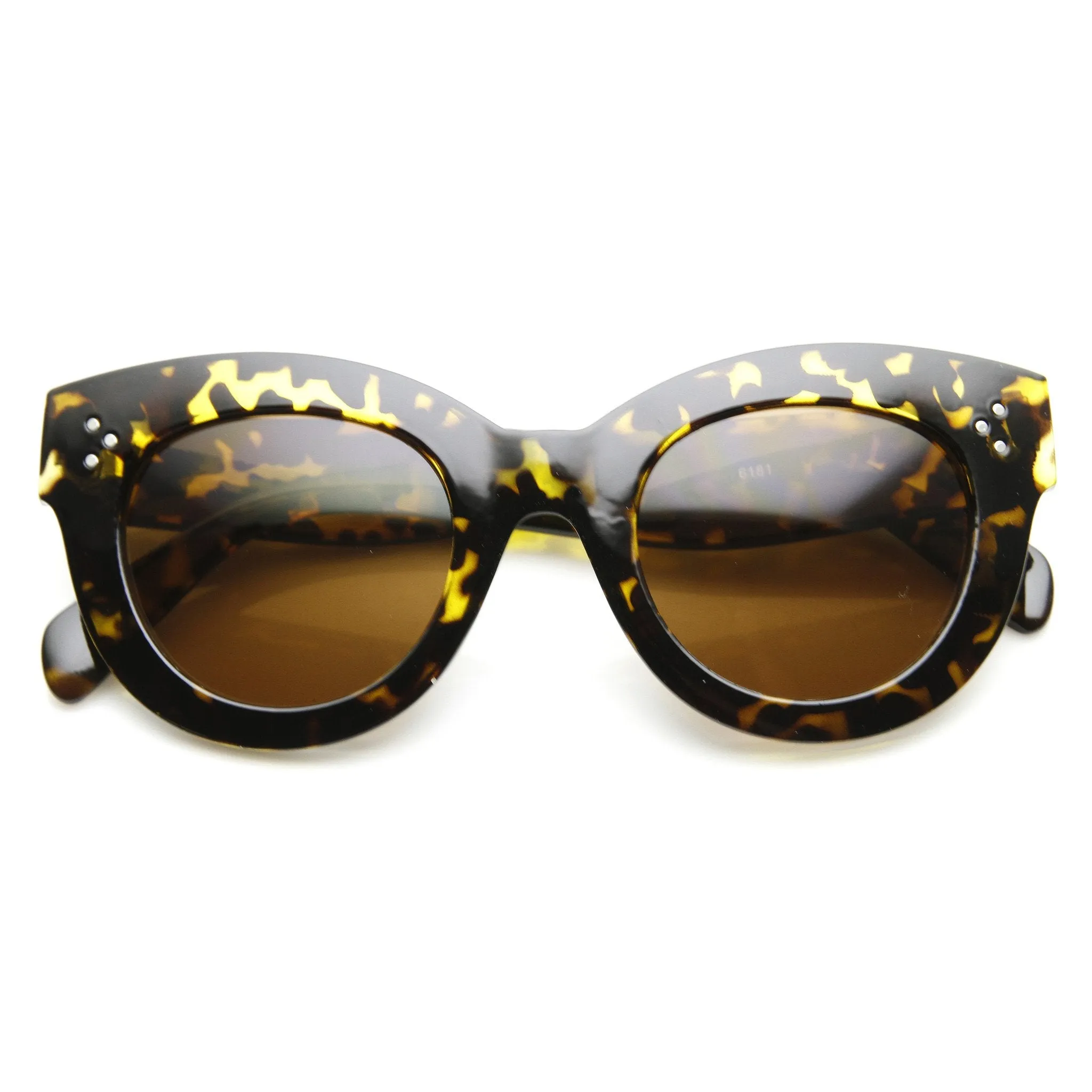 Womens Oversize Bold Cat Eye Frame With Rivet Accents 9471 sold by ZeroUV product image thumbnail 2