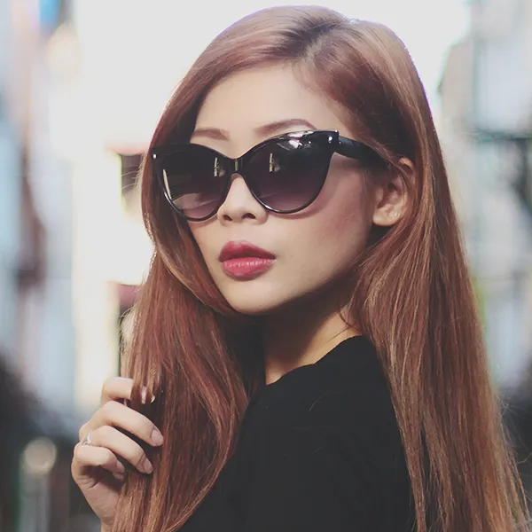 High Pointed Tip Inset Frame Oversize Cat Eye Sunglasses sold by ZeroUV product image thumbnail 2