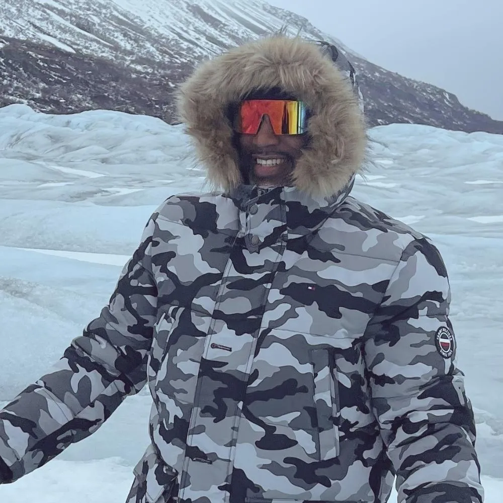 80s Retro Wrap Around One Piece Futuristic Sunglasses D305 sold by ZeroUV product image thumbnail 3