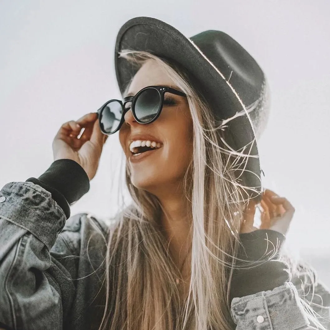 Dapper Key Hole Vintage Horned Rim Round Circle Indie Sunglasses 8943 sold by ZeroUV product image thumbnail 2