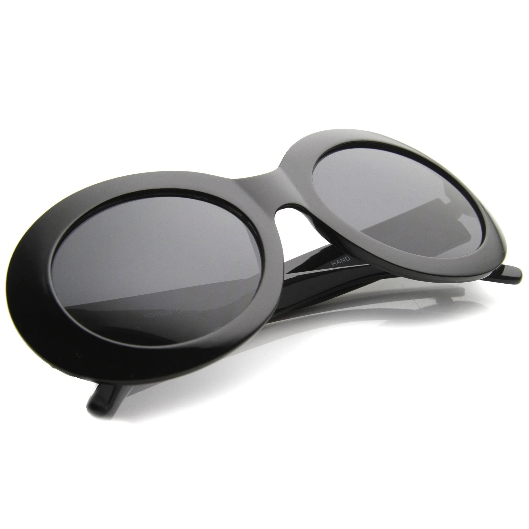 Retro 1950's Women's Oval Bold Round Sunglasses 9992 sold by ZeroUV product image thumbnail 4