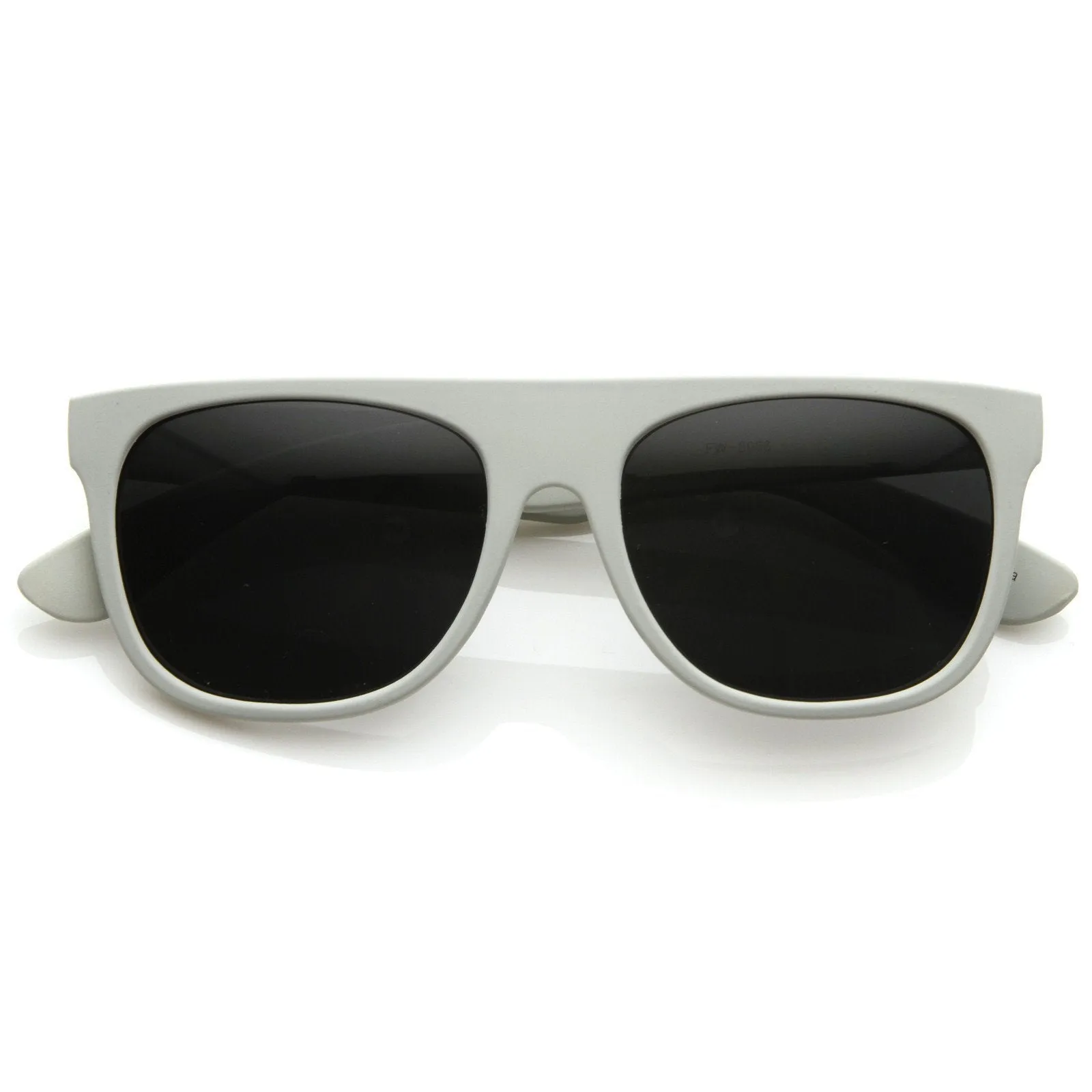 Celebrity Super Flat Top Retro Horned Rim Sunglasses 8066 sold by ZeroUV product image thumbnail 5