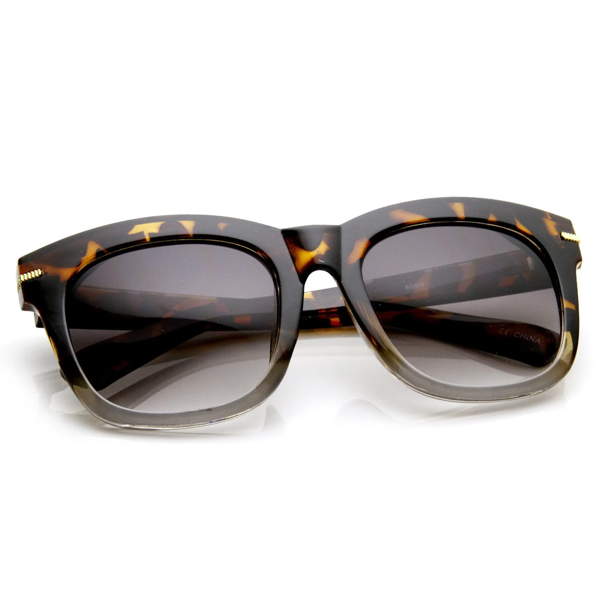 Womens Oversize Bold Frame Modern Horned Rim Fashion Sunglasses 9301 sold by ZeroUV product image thumbnail 5