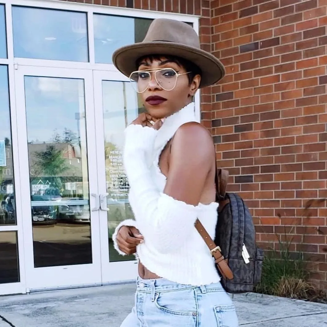 Modern Geometric Laser Cut Penta Clear Flat Lens Glasses A954 sold by ZeroUV product image thumbnail 3