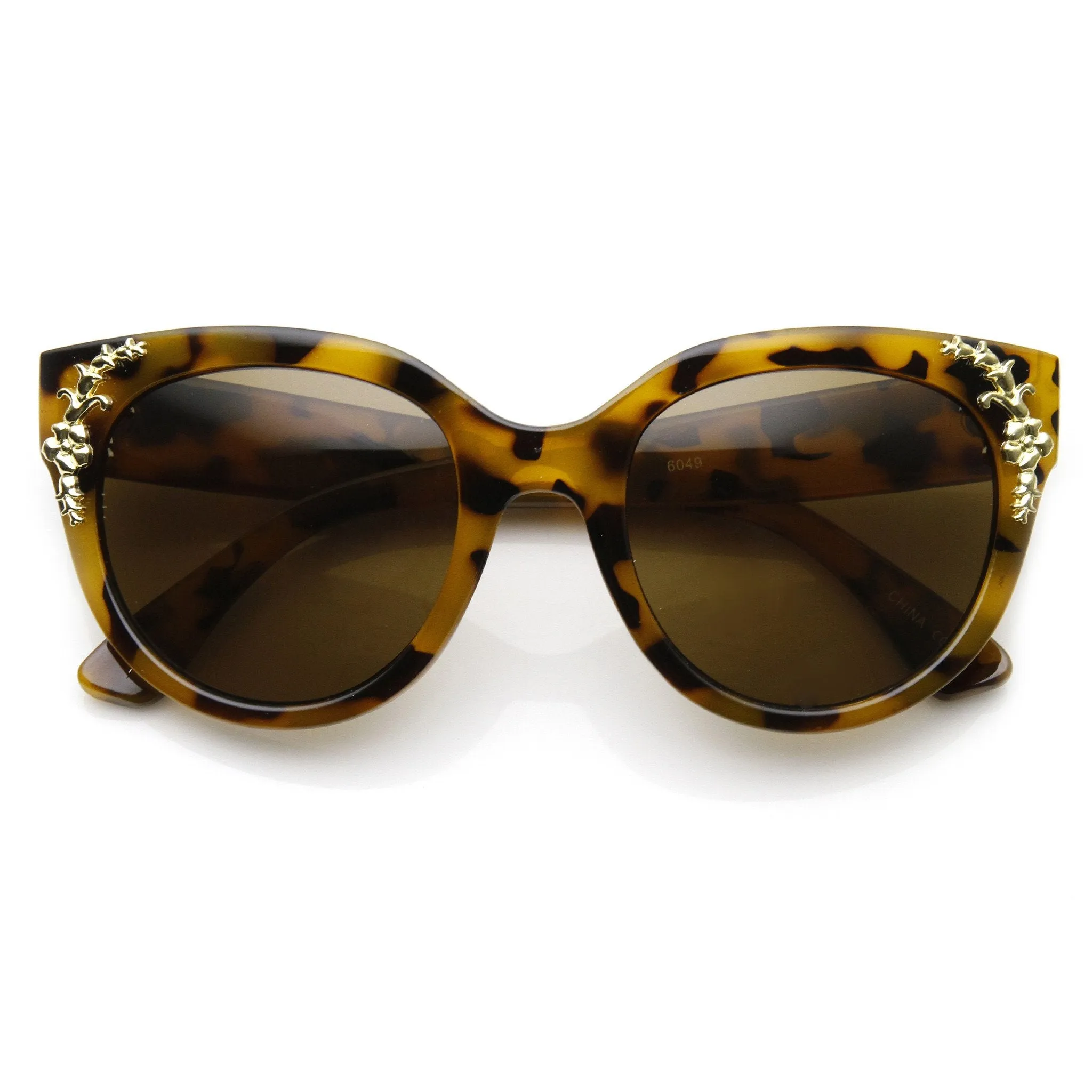 Womens Retro Oversize Flower Adorned Cat Eye Sunglasses 9320 sold by ZeroUV