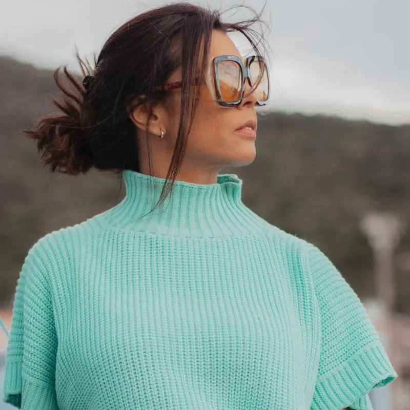 Oversize Elegant Lightweight Neutral Gradient Lens Women's Square Sunglasses D057 sold by ZeroUV product image thumbnail 4