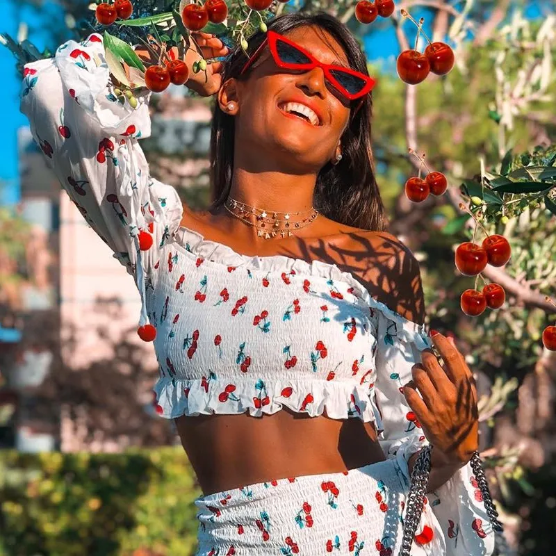 Women's Fashion Retro Triangle Cat Eye Sunglasses C570 sold by ZeroUV product image thumbnail 5