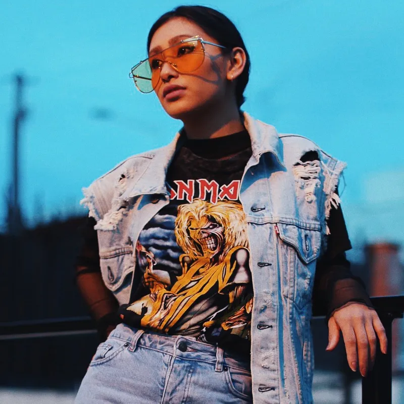 Retro Modern Flat Top Shield Sunglasses A908 sold by ZeroUV product image thumbnail 3