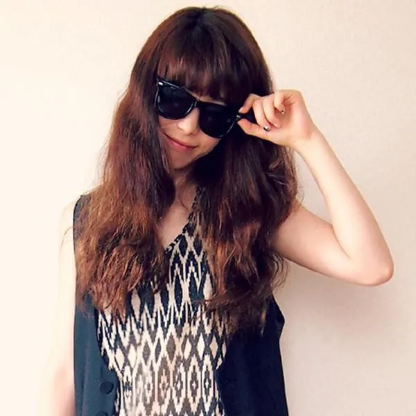 Classic Retro Polarized Lens Horned Rim Sunglasses 6107 52mm sold by ZeroUV product image thumbnail 3