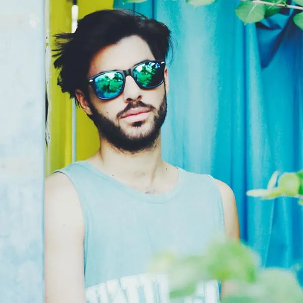 Retro Matte Black Flash Mirrored Lens Horned Rim Sunglasses sold by ZeroUV product image thumbnail 2