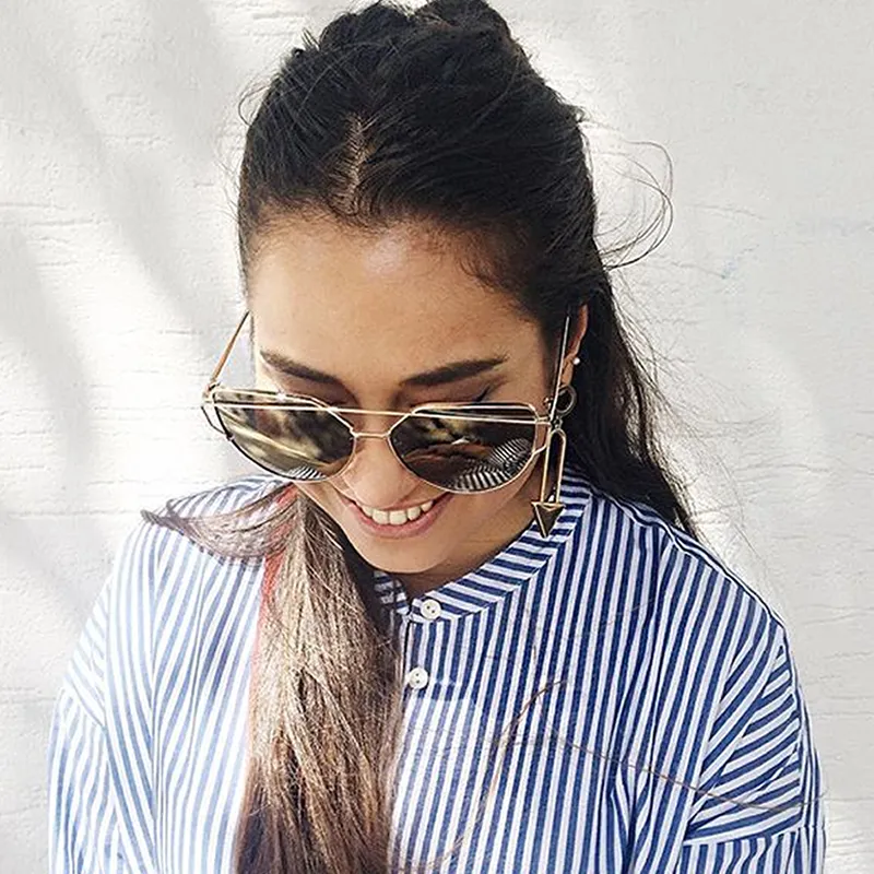 Oversize Thin Cross Brow Mirrored Flat Lens Sunglasses sold by ZeroUV product image thumbnail 5