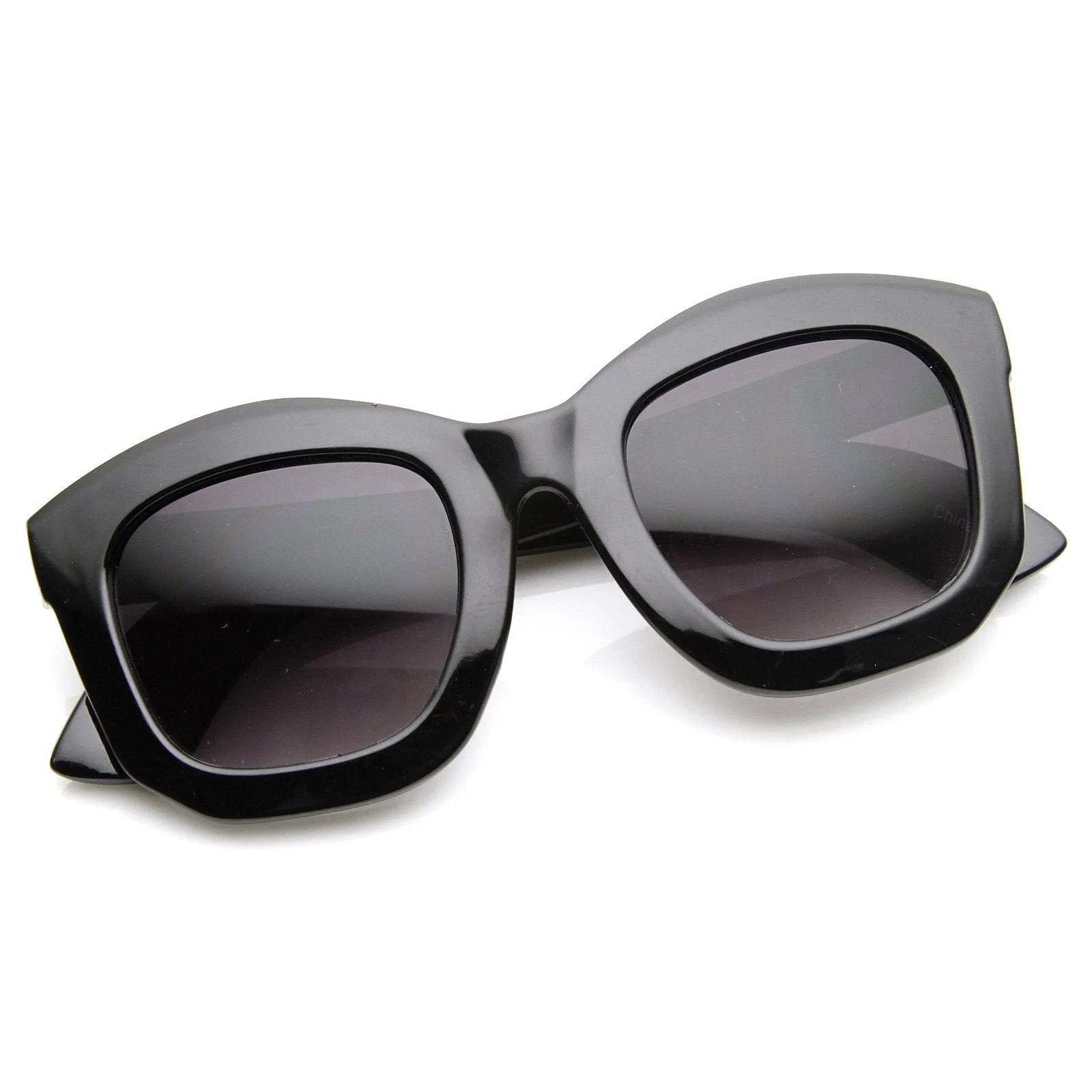 Oversize Blogger Designer Fashion Womens Sunglasses 8950 sold by ZeroUV product image thumbnail 4