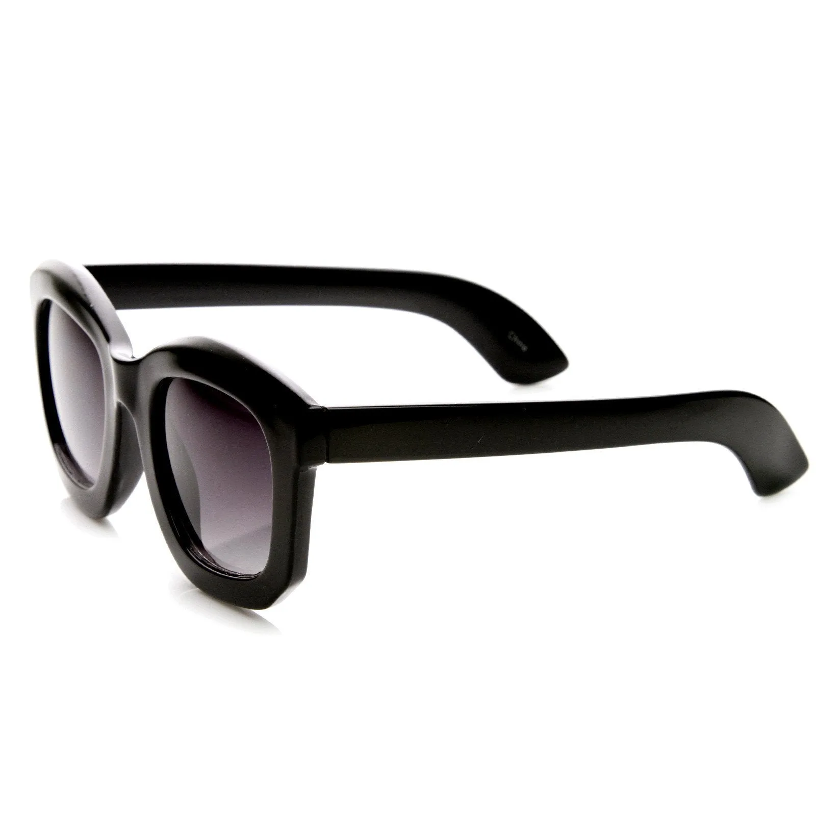 Oversize Blogger Designer Fashion Womens Sunglasses 8950 sold by ZeroUV product image thumbnail 3