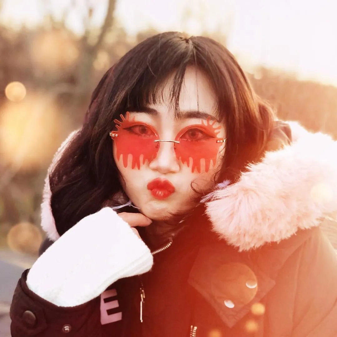 Rimless Splatter Melting Dripping Effect Color Tinted Lens Round Drip Sunglasses D077 sold by ZeroUV product image thumbnail 2