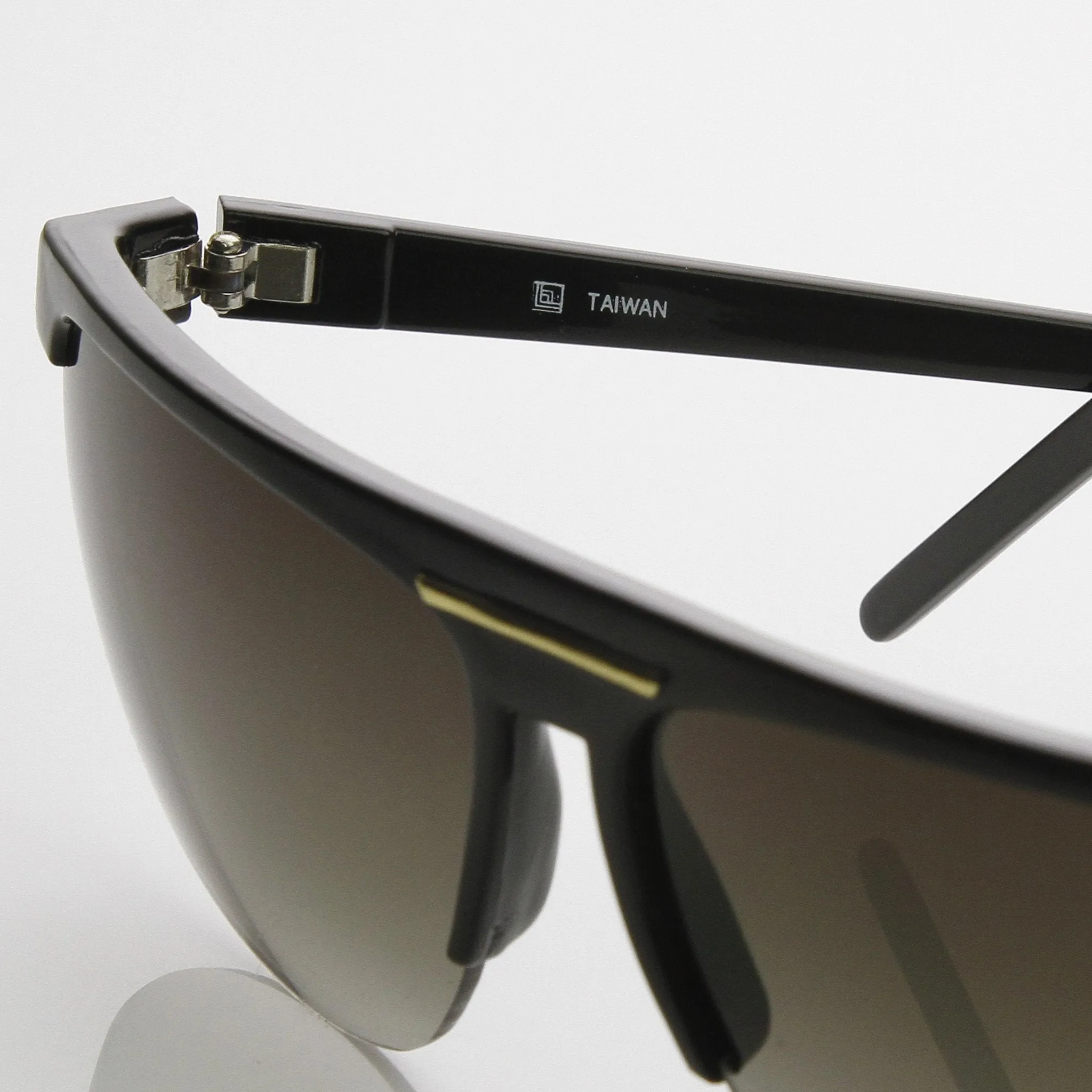 Genuine Half Frame Sports 1980's Flat Top Aviator Sunglasses 7009 sold by ZeroUV product image thumbnail 2