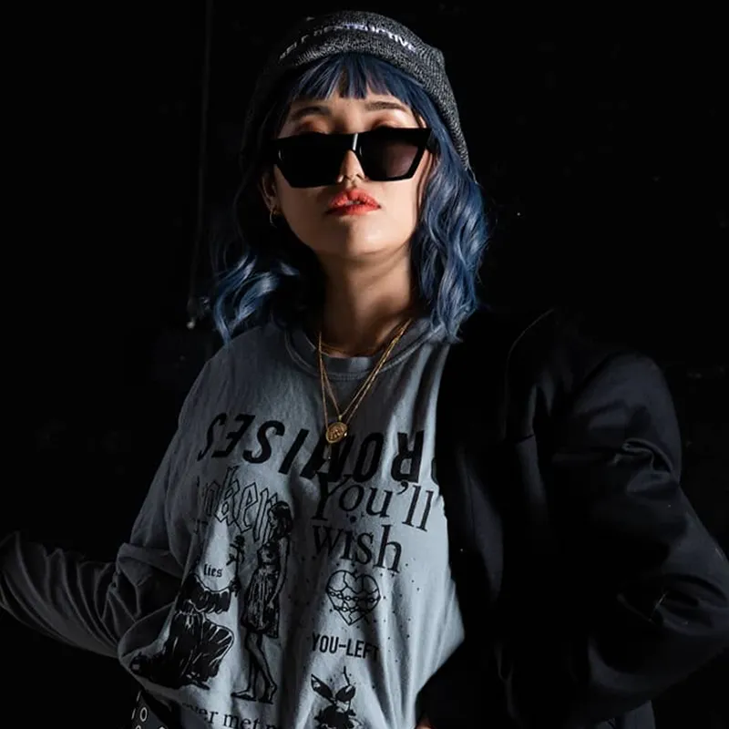 Women's Retro Oversize Wide Pointed Cat Eye Sunglasses C921 sold by ZeroUV product image thumbnail 5