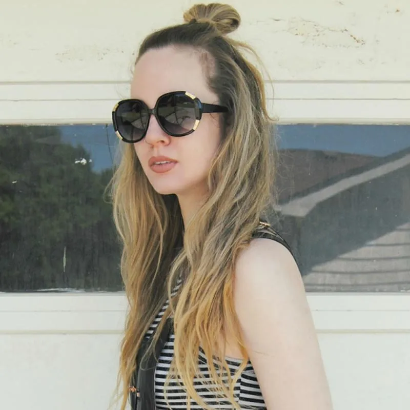 Women's Oversize Square Fashion Corner Accented Sunglasses 9135 sold by ZeroUV product image thumbnail 2