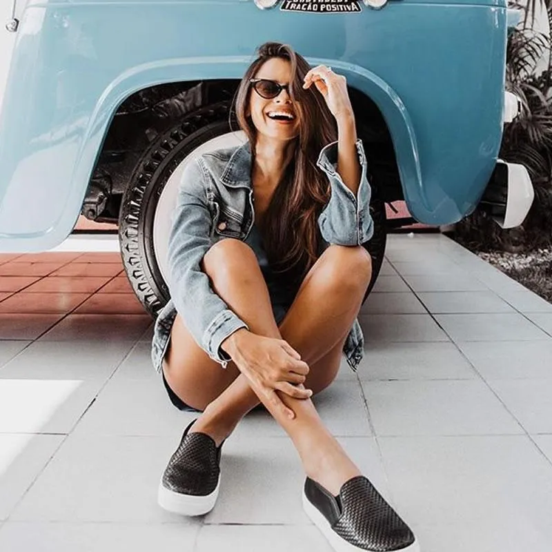 Elegant 50s Vintage Womens Fashion Rhinestone Cat Eye Sunglasses 8433 sold by ZeroUV product image thumbnail 4