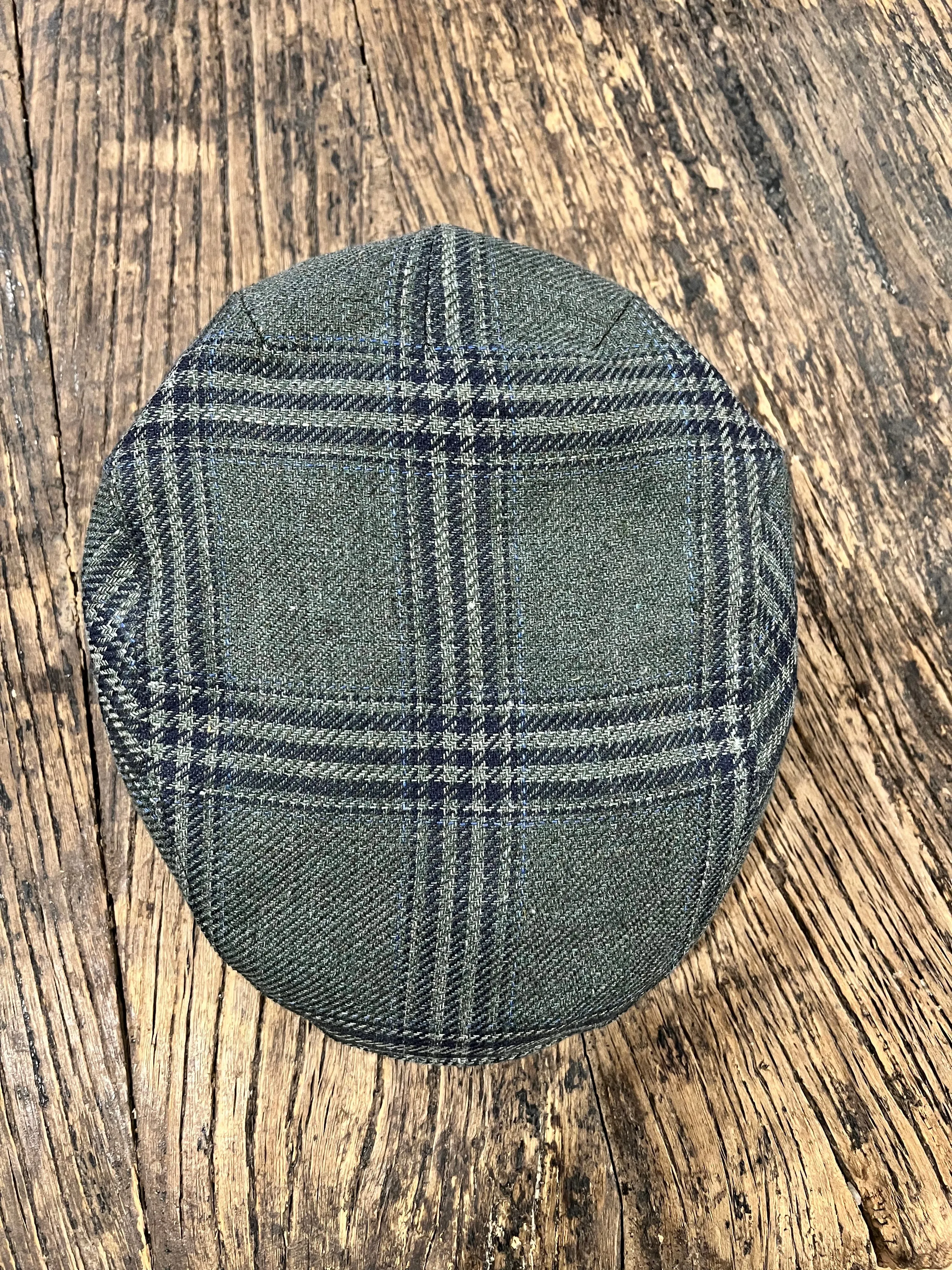 Ivy Slim Cap - Green sold by Cave and Post product image thumbnail 2