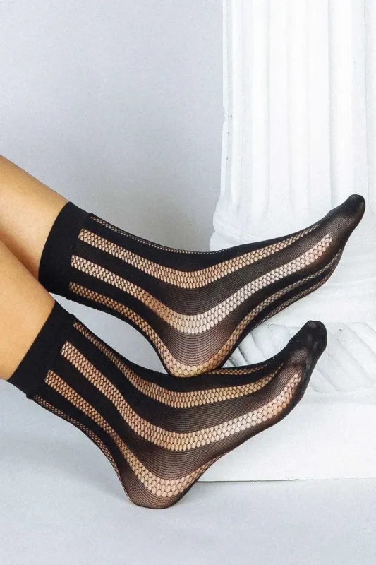 Reseau Fishnet Ankle Sock made by Cave and Post