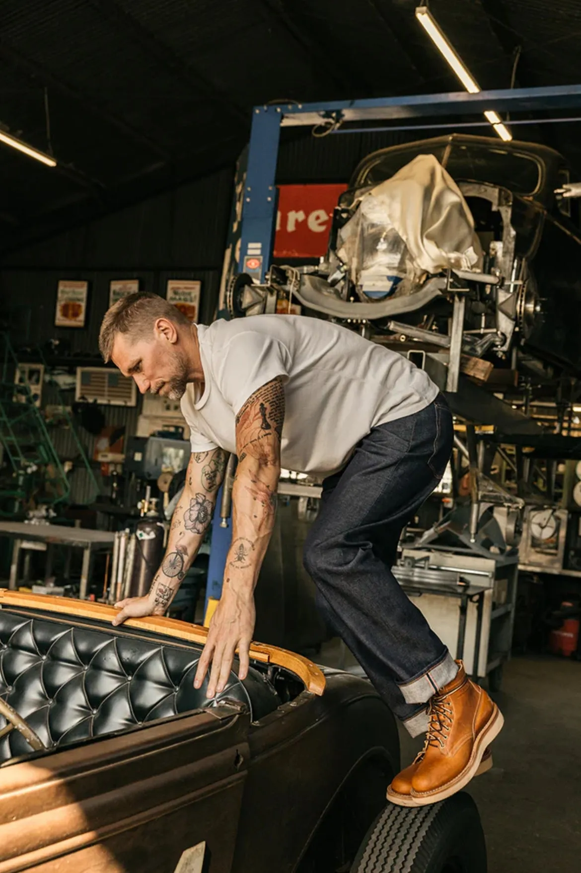 The Barrel Classic Straight - Indigo Raw 14oz Selvedge sold by Cave and Post product image thumbnail 3