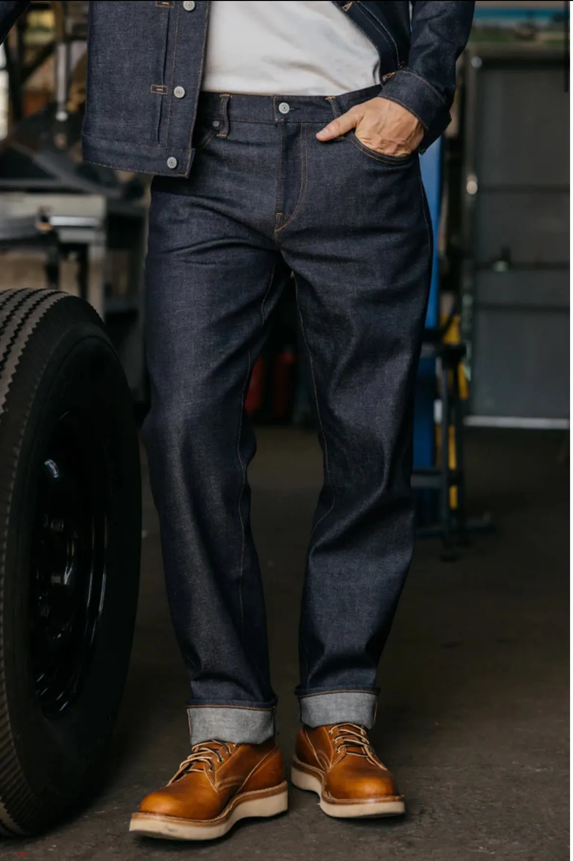 The Barrel Classic Straight - Indigo Raw 14oz Selvedge sold by Cave and Post product image thumbnail 2